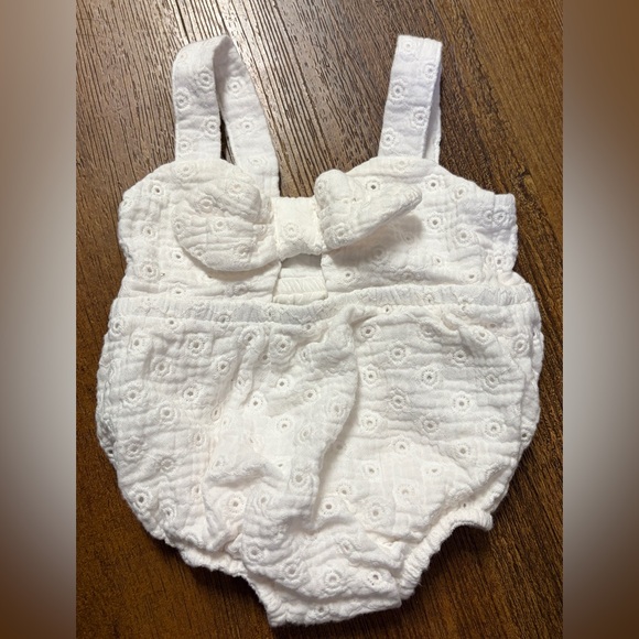 Two Bubble Rompers - Picture 3 of 6